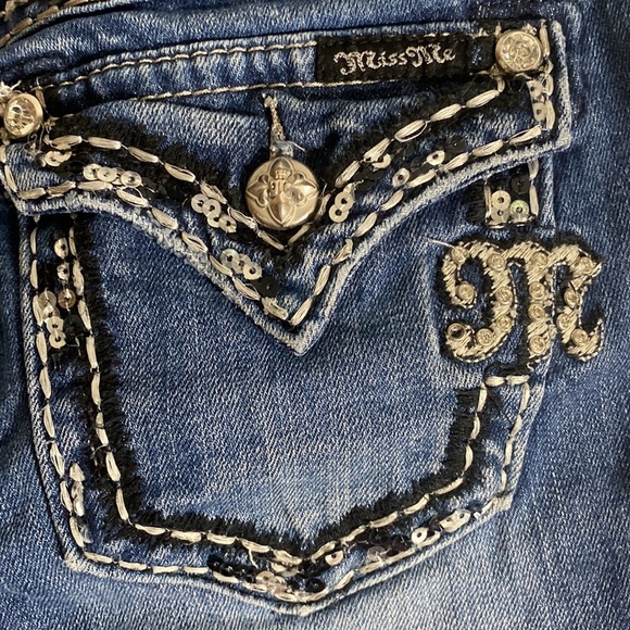 Miss Me Jean​​ - Picture 10 of 10